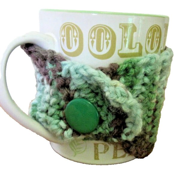 Green Coffee Mug Cover Keep It Hot Cozy Cup Sleeve Crochet Cozi Tea Drink NWT - Picture 1 of 7